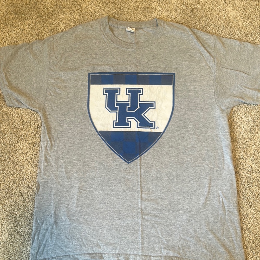 University of Kentucky T shirt size large